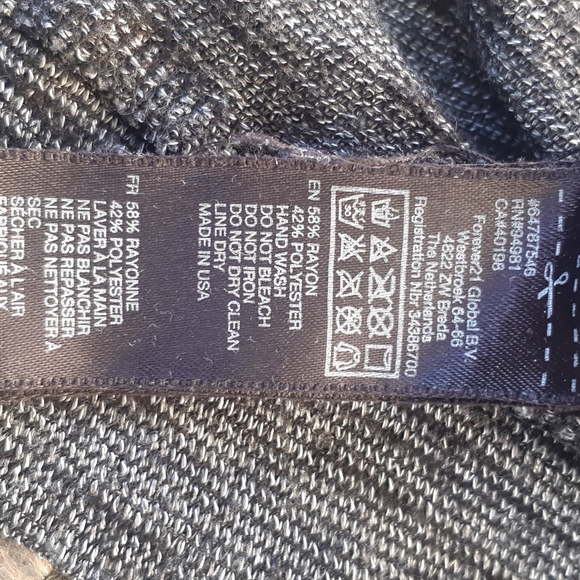 Forever 21 Sequined Heart 3/4 Sleeve Shirt - Picture 8 of 8